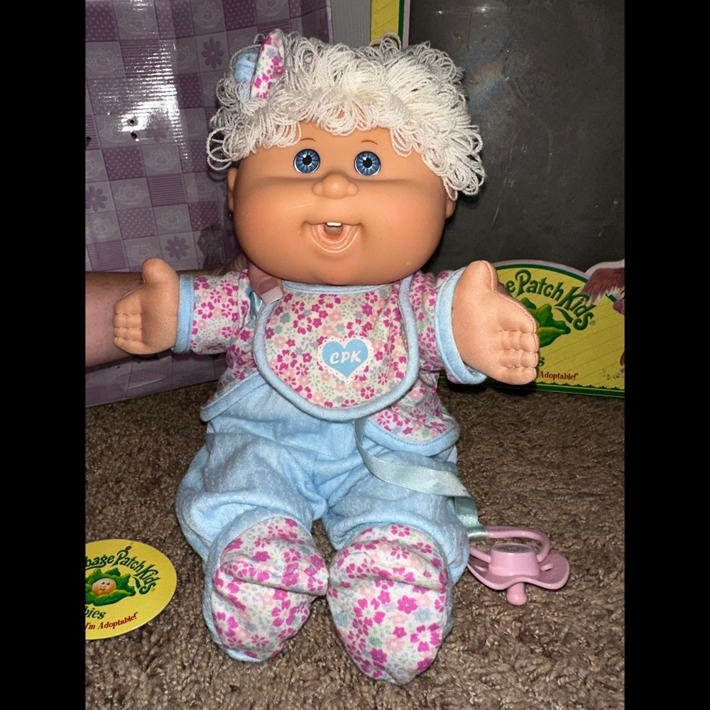 Cabbage Patch Babies NIB *incomplete* Blonde Baby Doll Vintage 2005